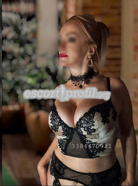 Foto Escort Vicky  3 - Verona